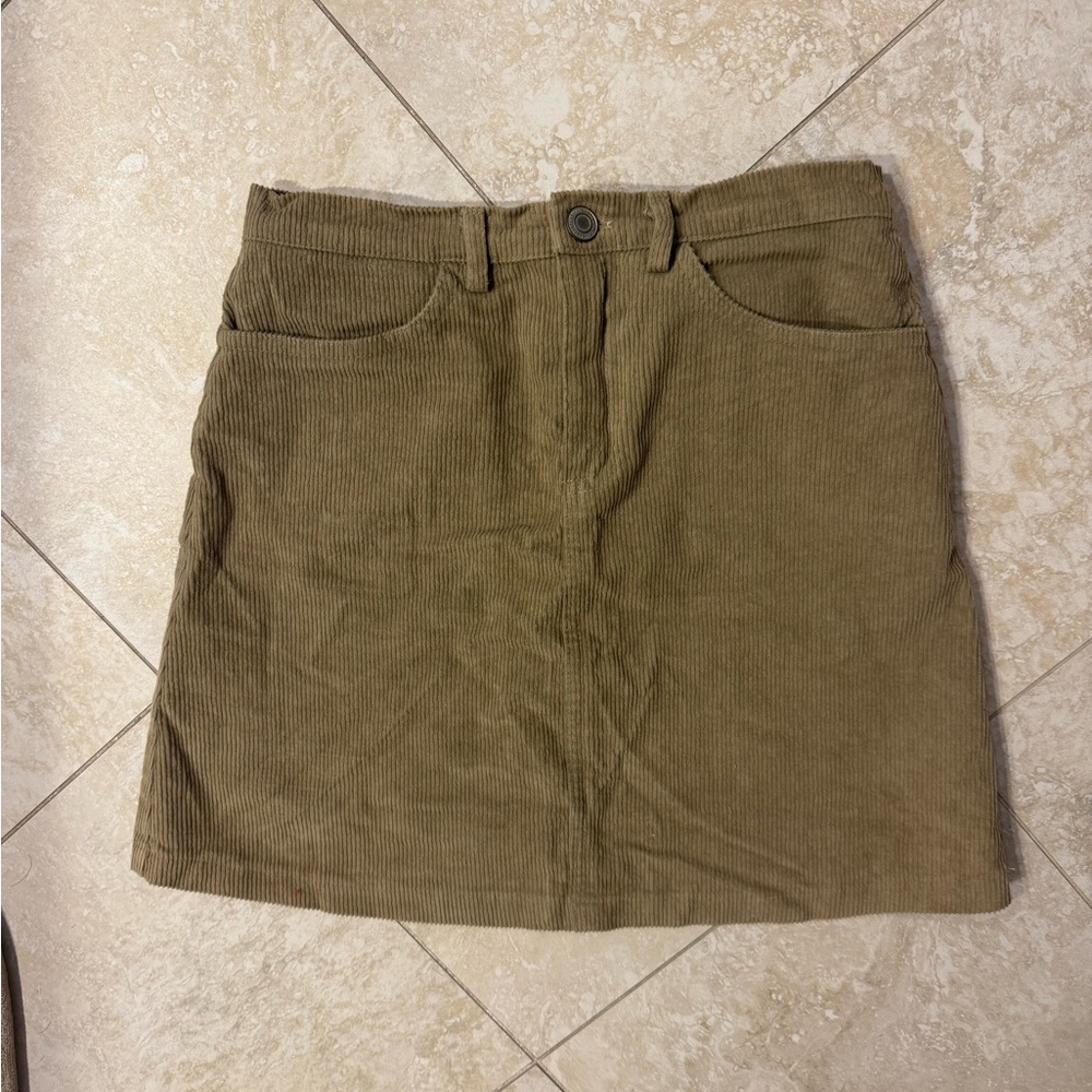 Brandy Melville skirt